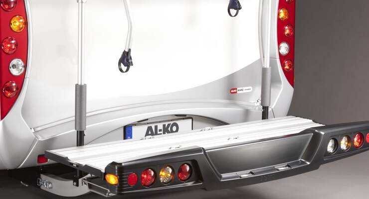 Alko zeigt auf dem Caravan Salon den Lastenträger backpack 150, der am Chassis befestigt 150 Kilogramm Nutzlast aufnimmt.