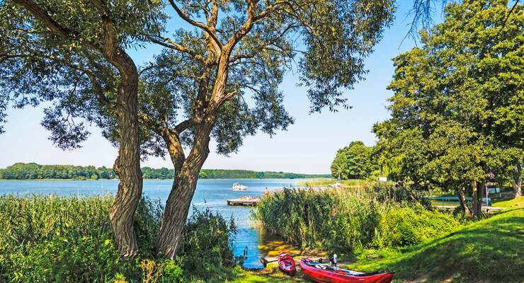 Badestelle am Großen Priepertsee.