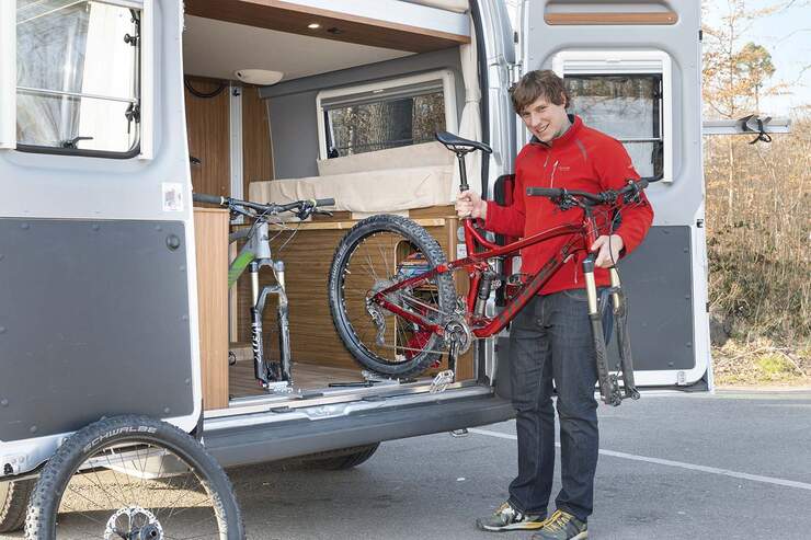 Das Fahrrad im Wohnmobil transportieren und befestigen