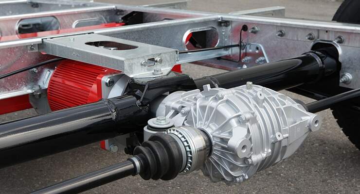 Fahrzeugtechnik-Spezialist Alko zeigt auf dem Caravan Salon sein weiterentwickeltes Electric-Power-Chassis an drei Ständen