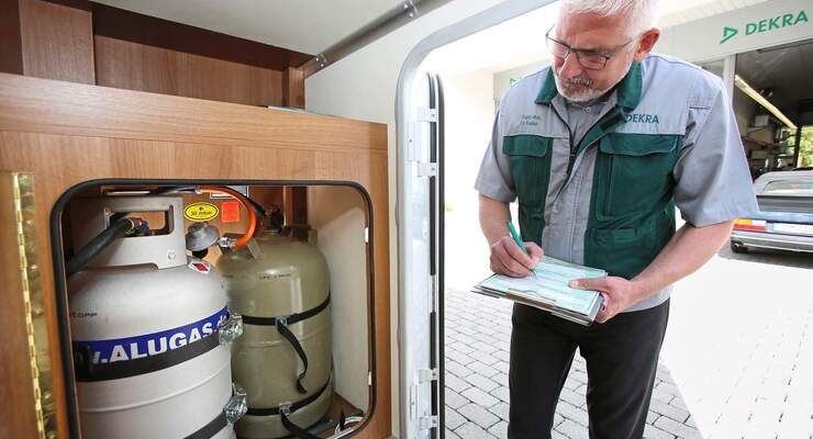 Leser mit Gastankflaschen berichten von PROBLEMEN BEI DER ABNAHME DER GASPRÜFUNG.