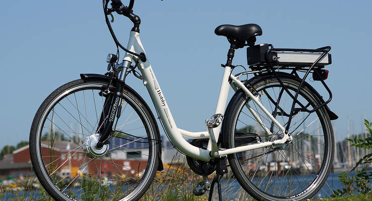 Wer das Elektrofahrrad bis zum 16. Oktober 2013 im Hobby-Online-Shop ordert, spart rund 200 Euro.